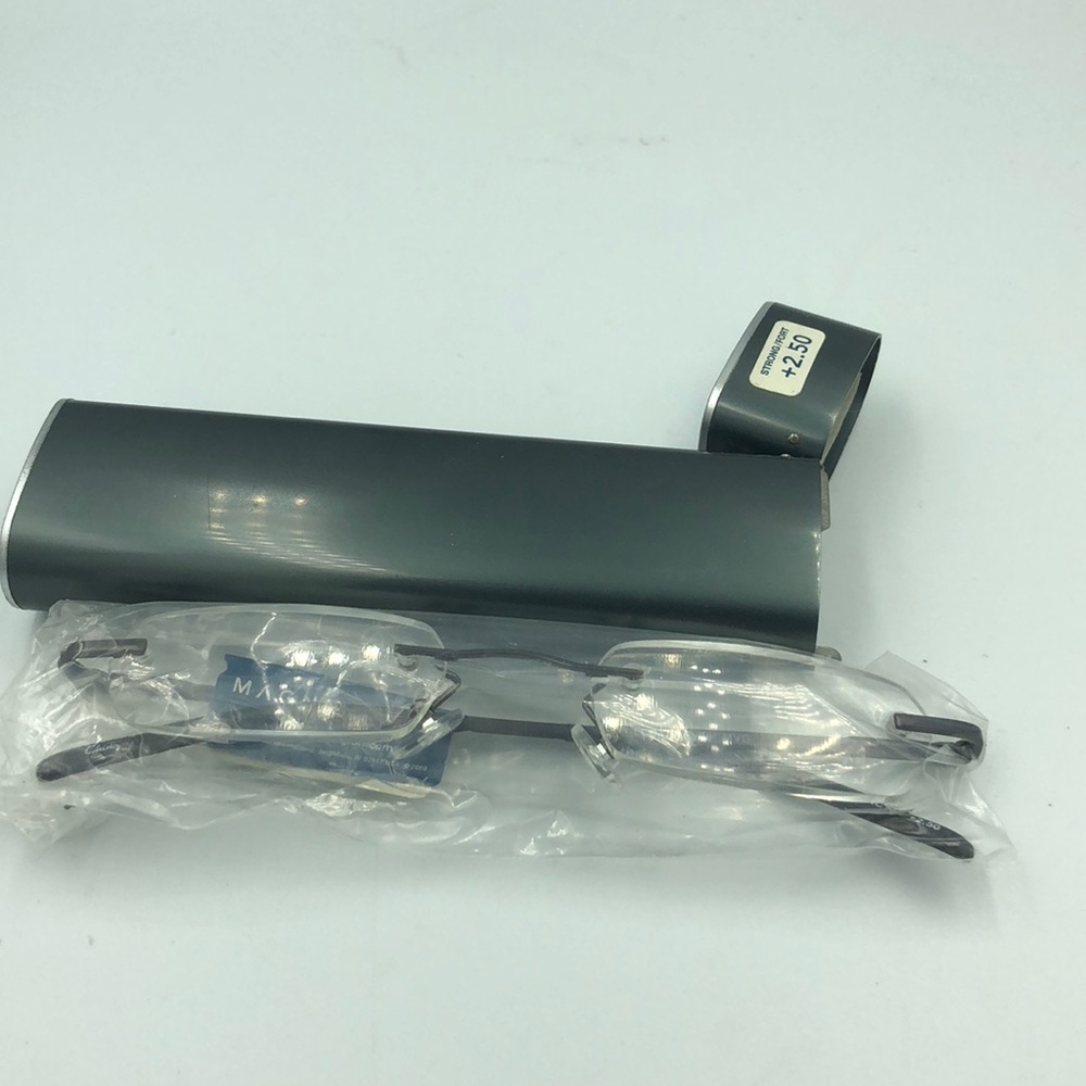 Reading Glasses compact